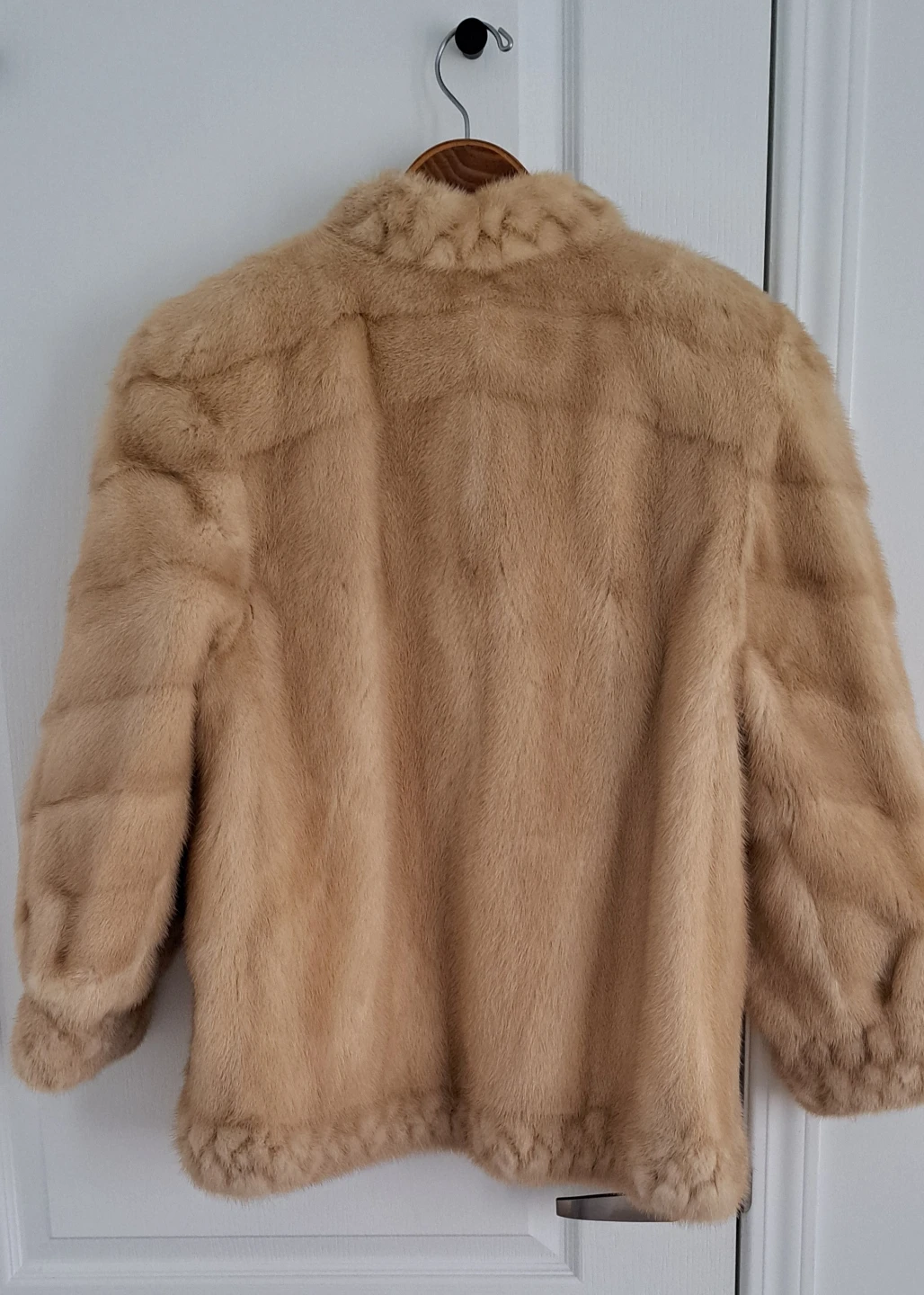 Ladies Beige Mink Fur Coat - photo 4