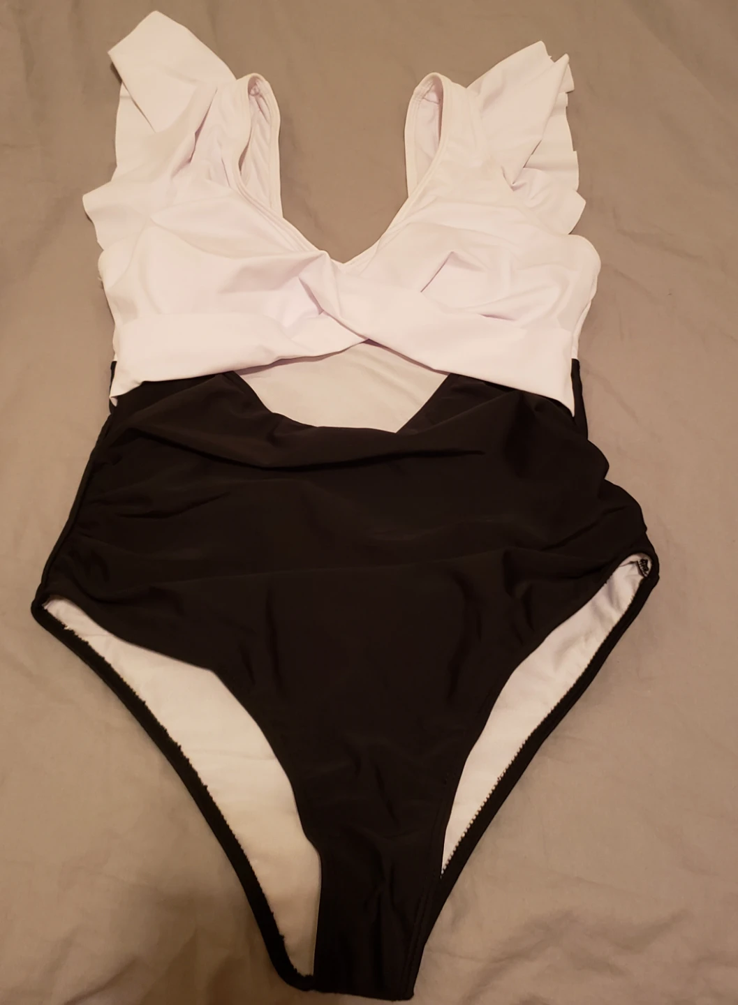 Brandnew lot Swimsuits.small size.take all for $20 - photo 3