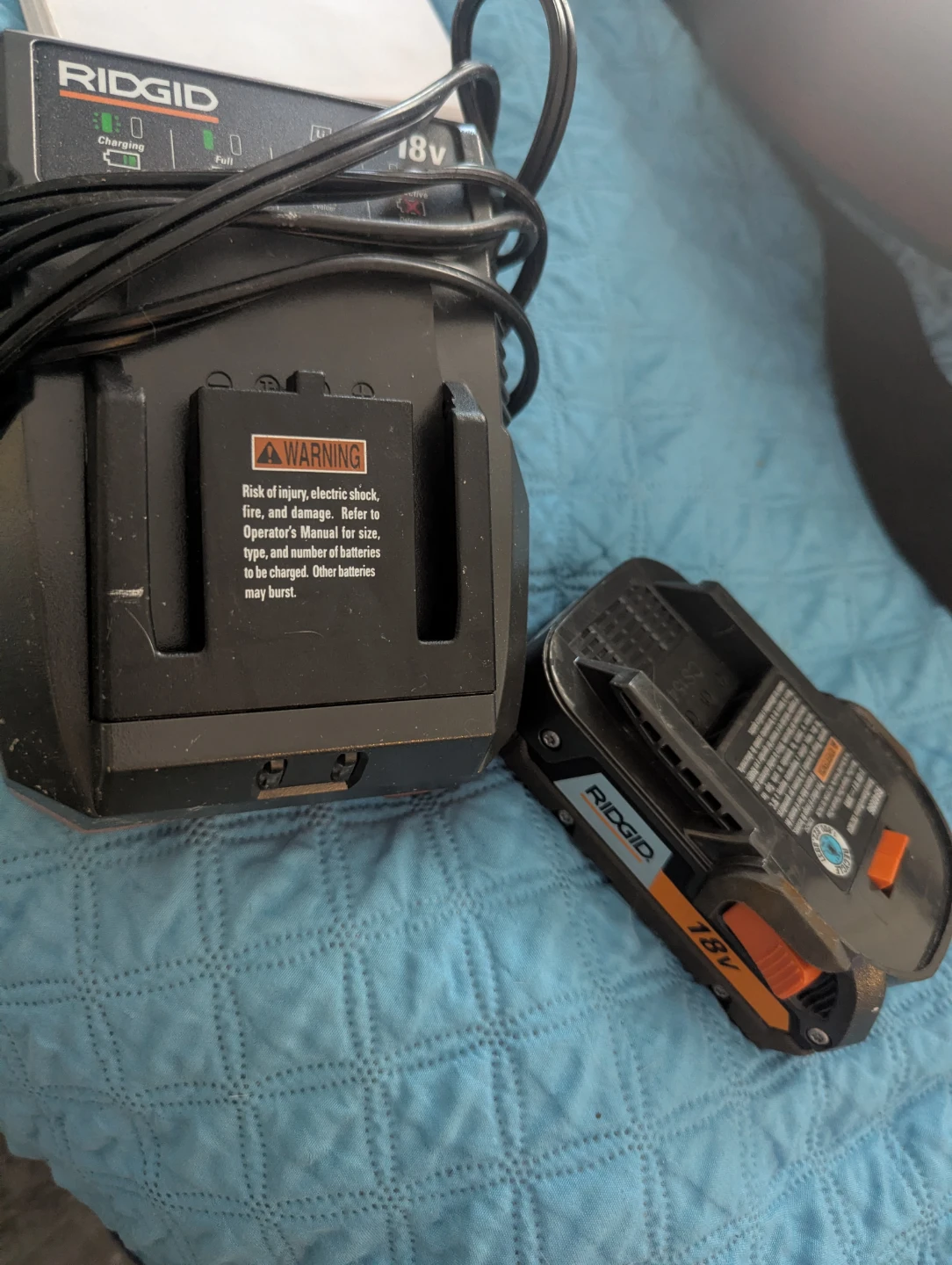 RIDGID 18V Battery Charger and Battery