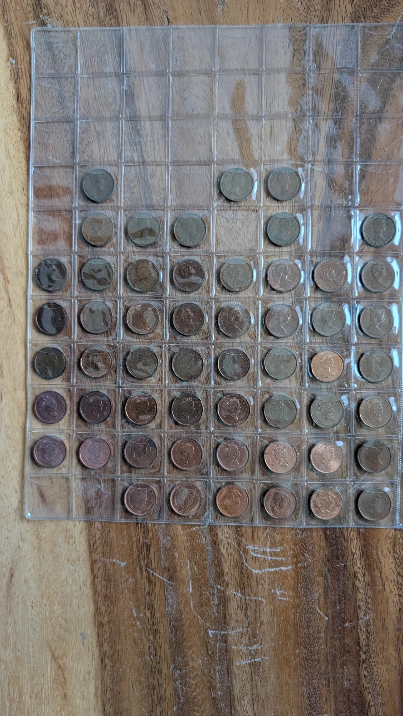 Collectible Canadian Pennies ranging from 1946-2011 - photo 2