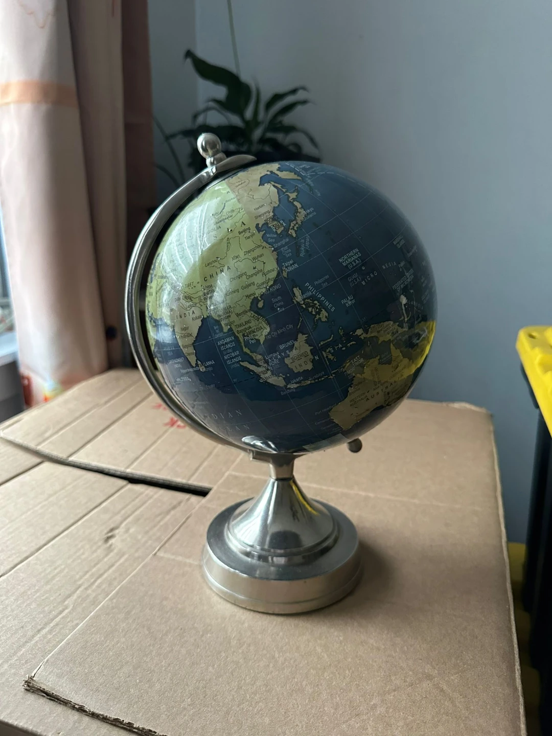 Desktop Globe