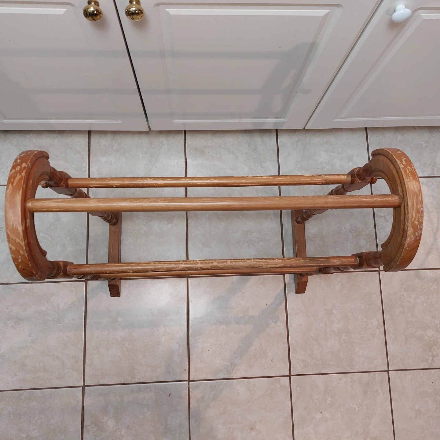 Wooden towel rack - photo 3