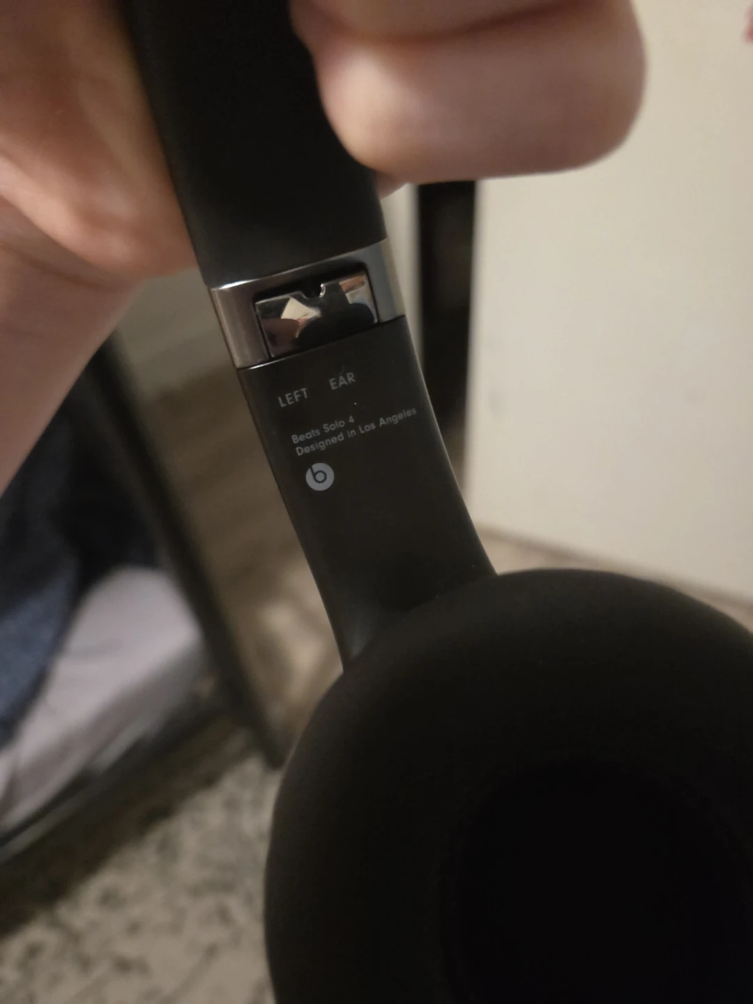 Beats Solo 4 Headphones - photo 4