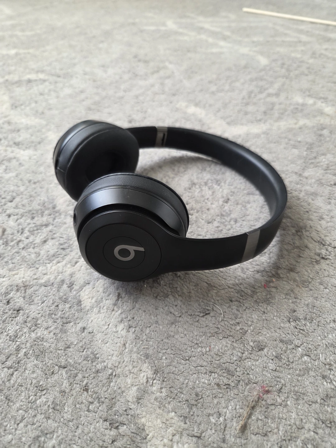 Beats Solo 4 Headphones - photo 5