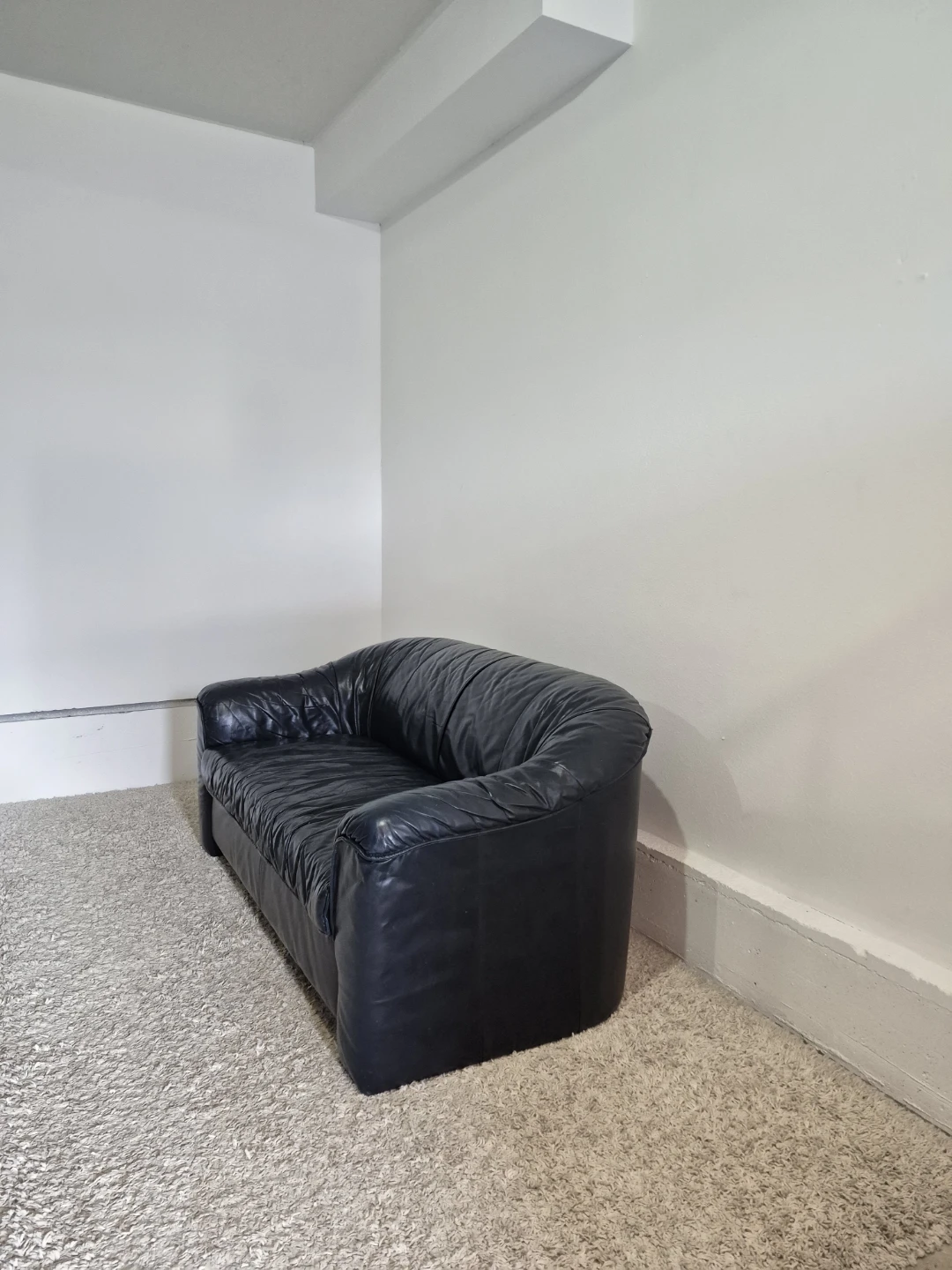 Navy Blue Leather 2 Seater Loveseat Sofa Couch - photo 3