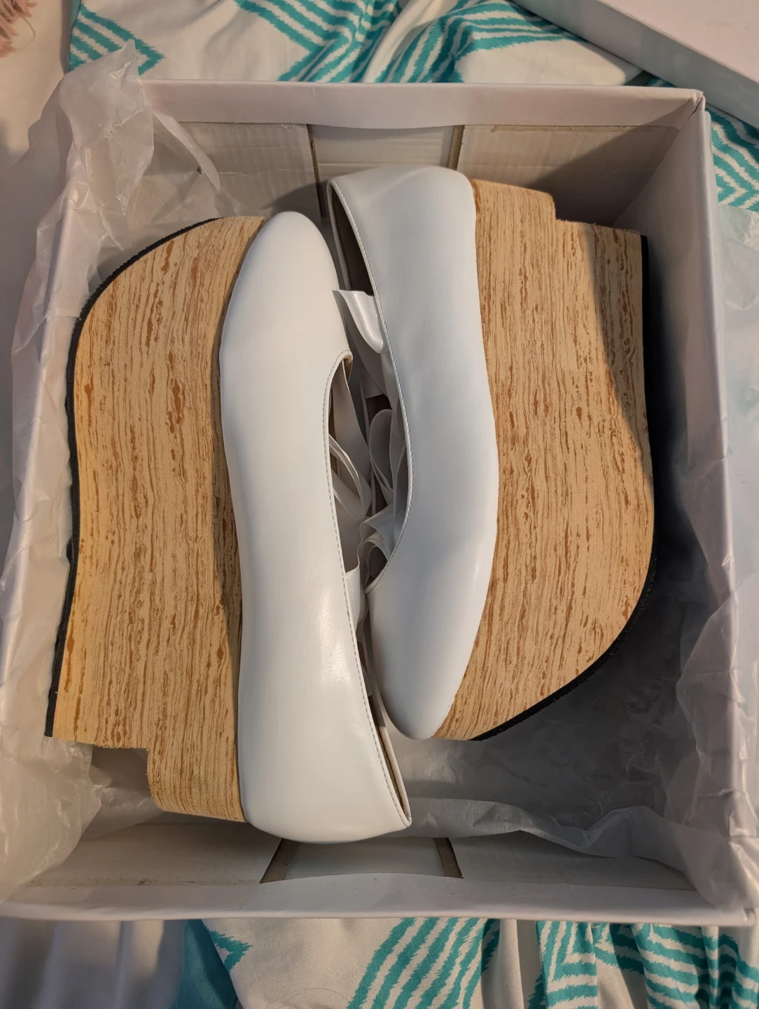 White Taobao rocking horse shoes with ribbon ties - photo 2