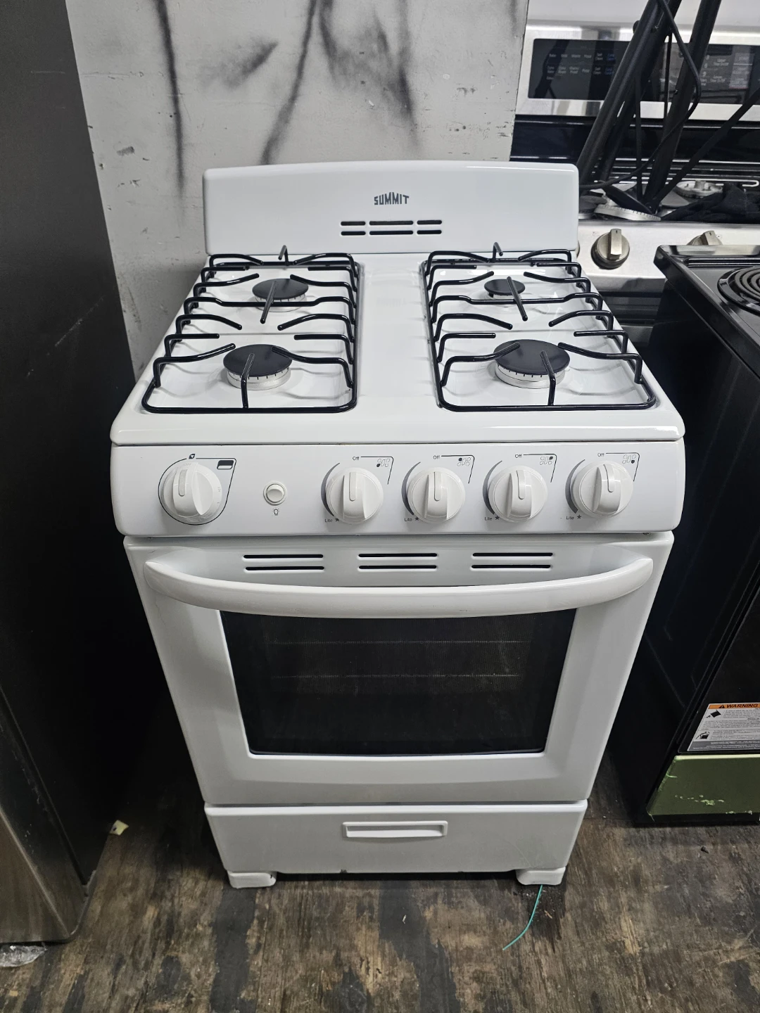 Summit 24in white gas stove