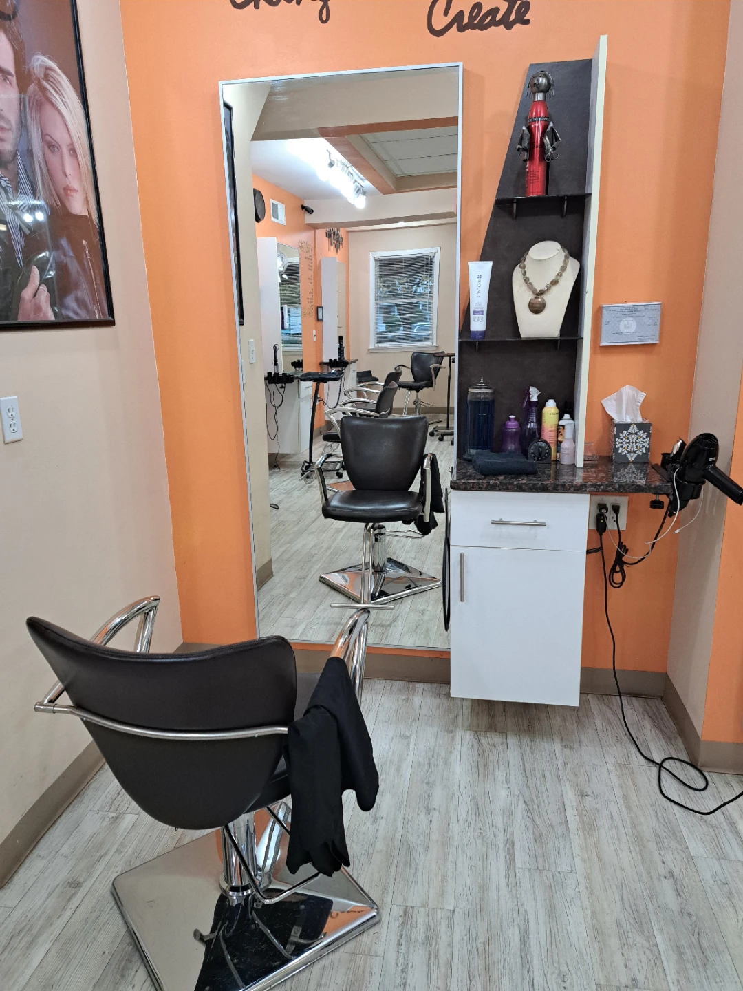 Hair salon stations with chair - photo 2