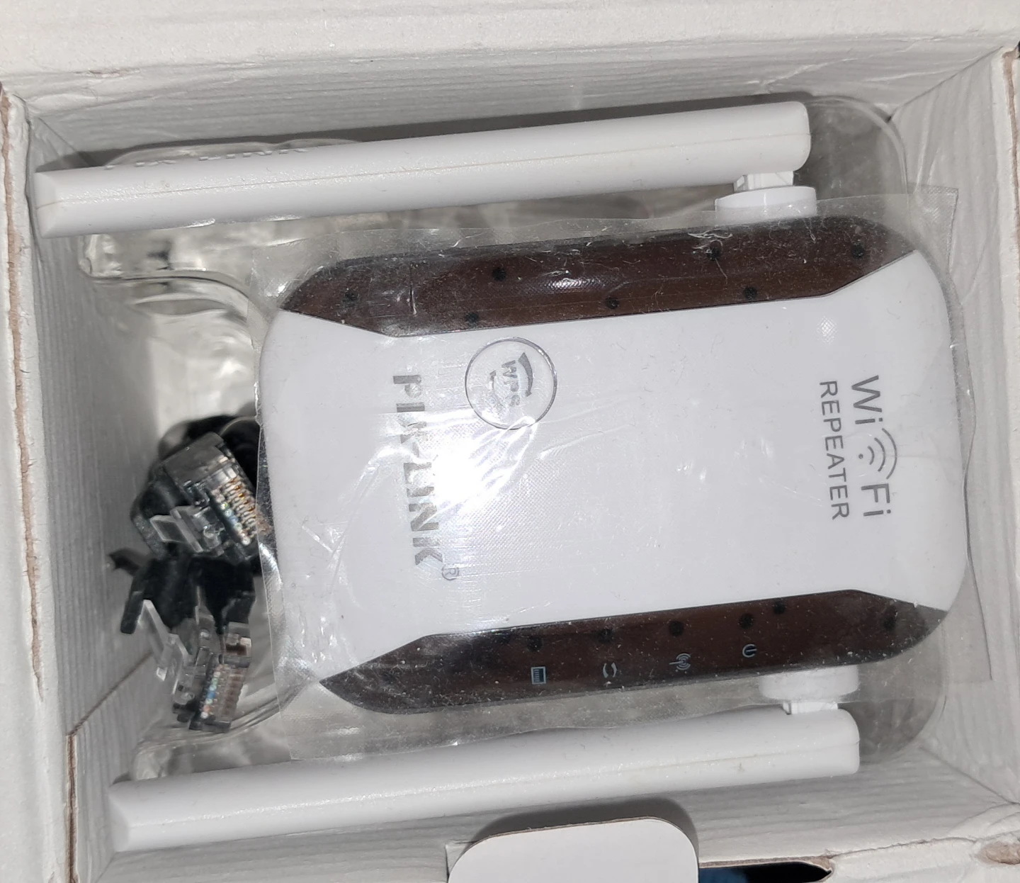 PIX-LINK Wireless-N WiFi Repeater 300Mbps - photo 2