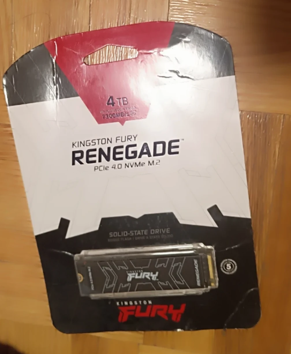 Kingston Fury Renegade 4TB PCIe 4.0 NVMe M.2 SSD