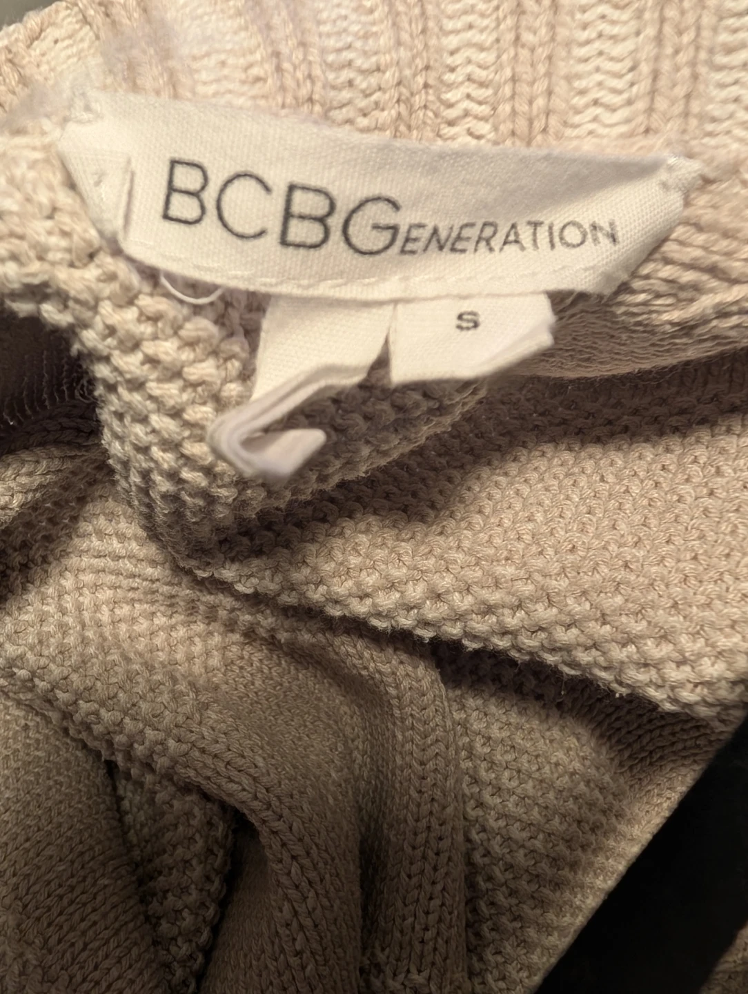 BCBGGeneration Women's  V-Neck Sweater - Size S 🧡 - photo 4