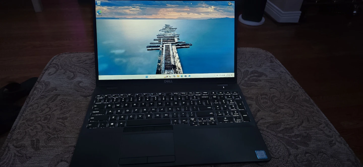 Dell Latitude 5500 Laptop - Intel i7, 32GB RAM, 1 TB Storage - photo 2