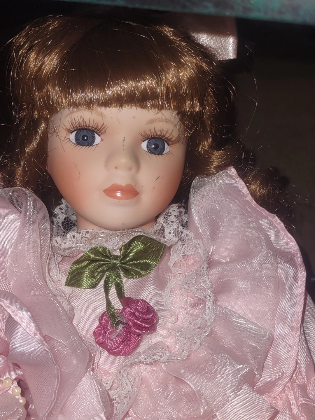 Victorian Style Porcelain Doll in Pink Dress - photo 2