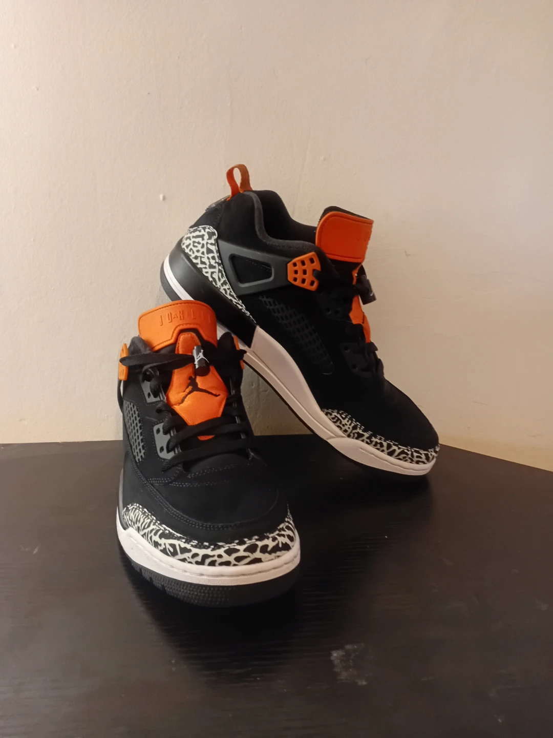 Jordan SPIZIKE "Brooklyn" Black Orange Cement Spike Lee Jays