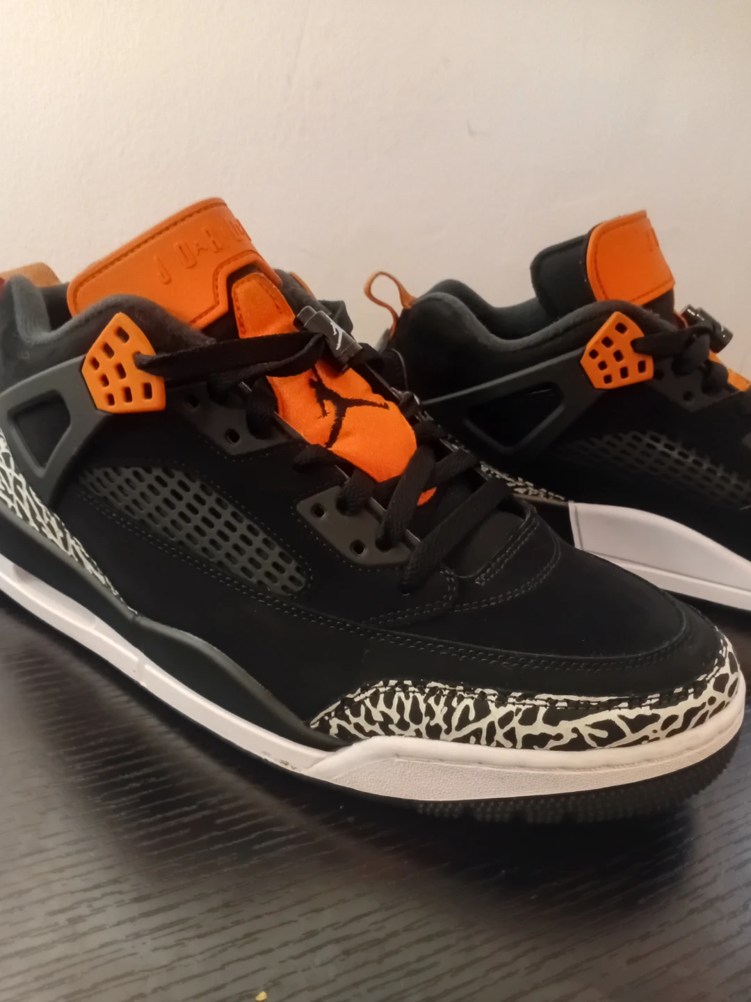 Jordan SPIZIKE "Brooklyn" Black Orange Cement Spike Lee Jays - photo 4