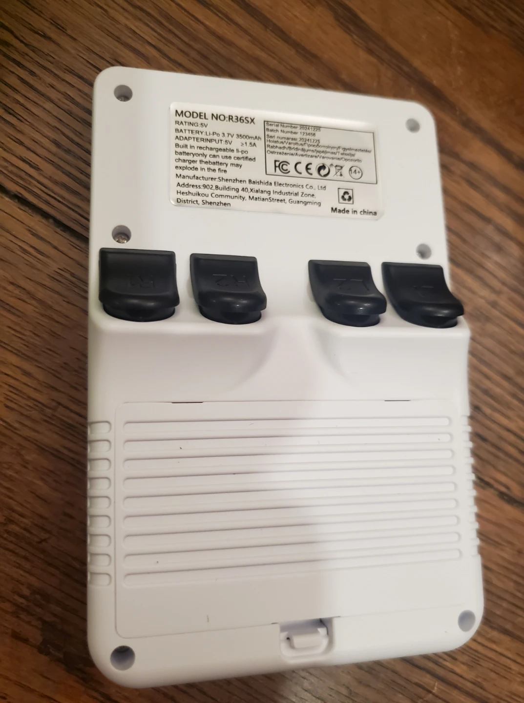 BRAND NEW RETRO GAMING SYSTEM WITH THOUSANDS GAMES BUILT IN - photo 2