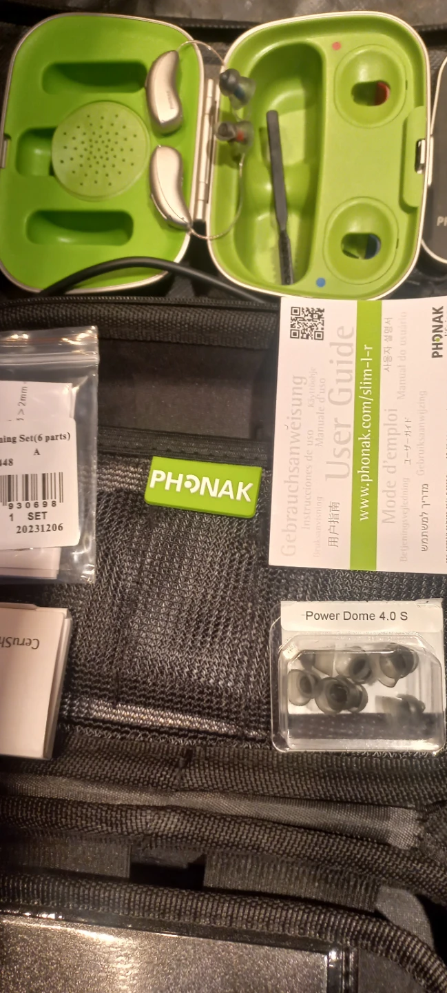 Phonak Hearing Aid Charging Case with Accessories - photo 2