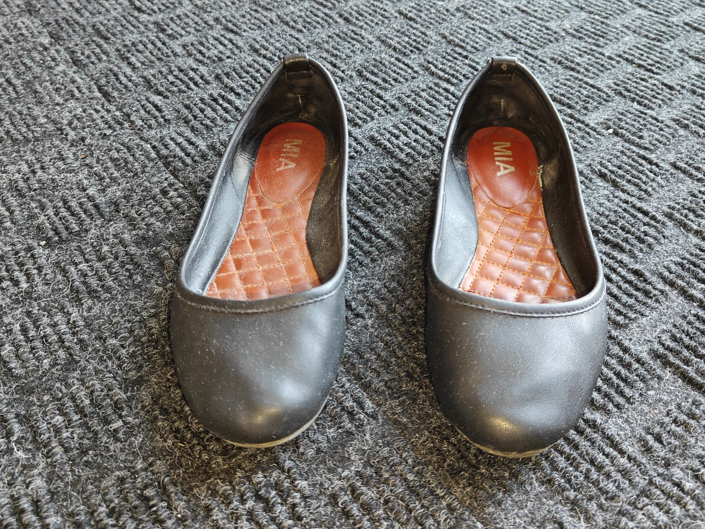 Women MIA Black Ballet Flats Slip On Shoes - Size 7.5 - photo 2