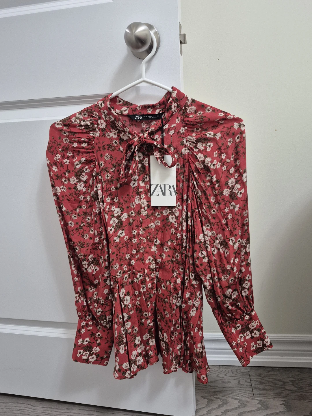 ZARA Red Floral Tie-Neck Long Sleeve Blouse