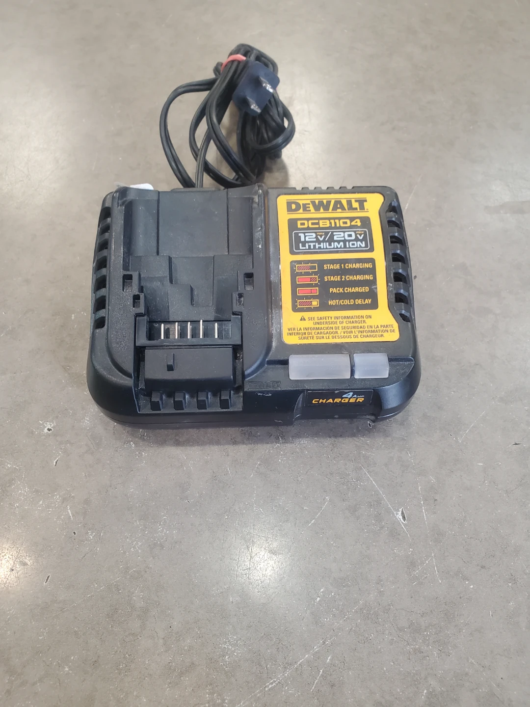 DeWalt DCB1104 12V/20V Lithium Ion Battery Charger