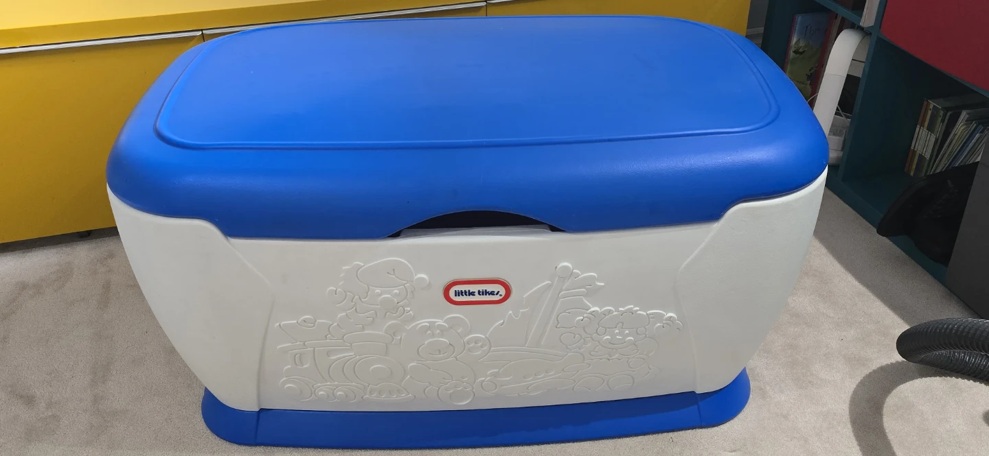 Little Tikes Giant Toy Chest (Blue)