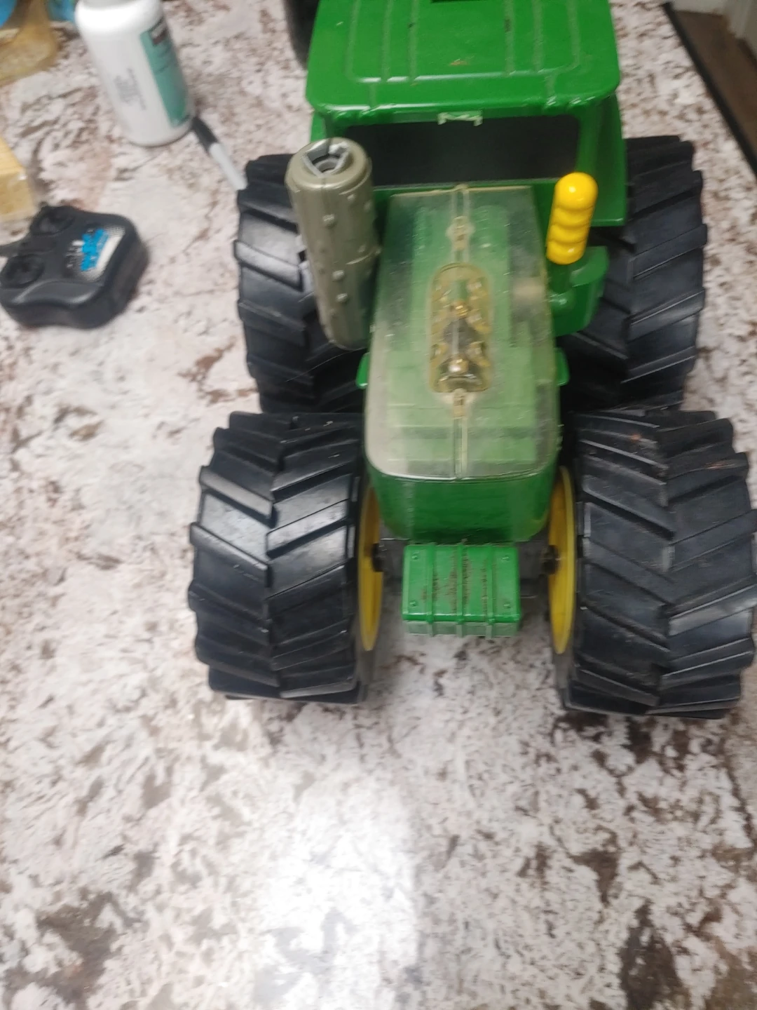 John Deere RC Tractor Toy - photo 2