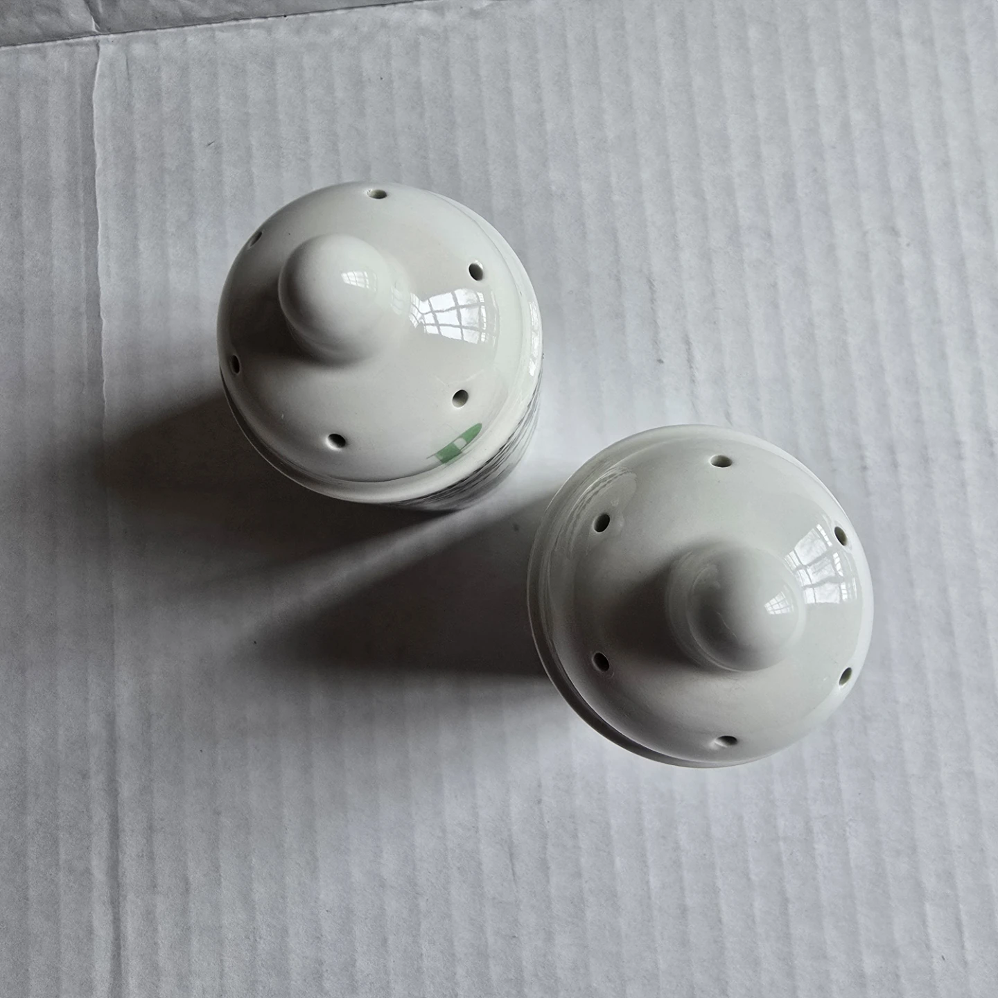 Portmeirion Botanical Garden Salt and Pepper Shakers - photo 5