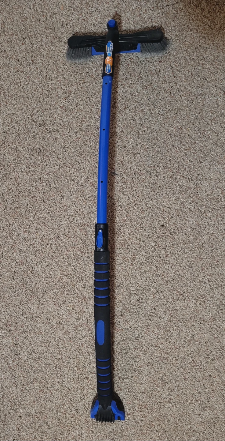 Polar Vortex Extendable Snow Broom / Window Scraper - photo 2