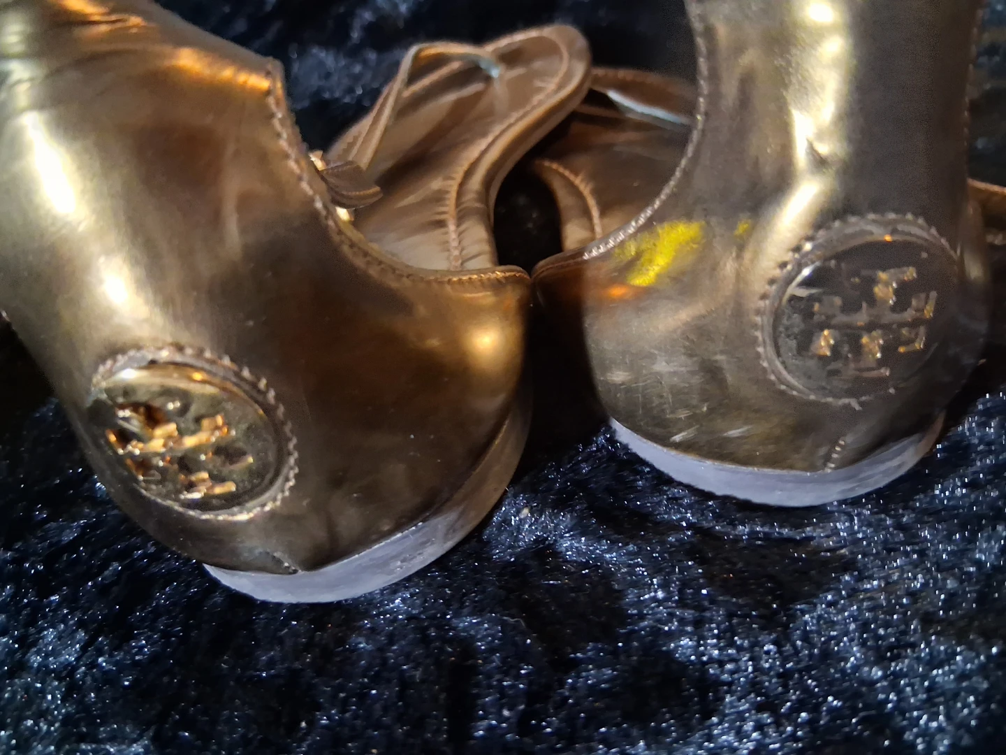 Tory Burch Women's Gold Metallic Leather Miller Thong Sandals - photo 4