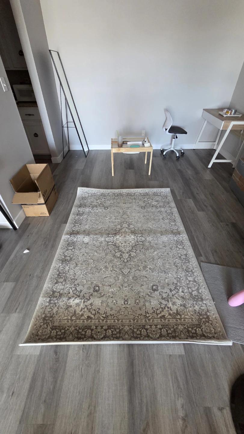 Vintage-style Area Rug