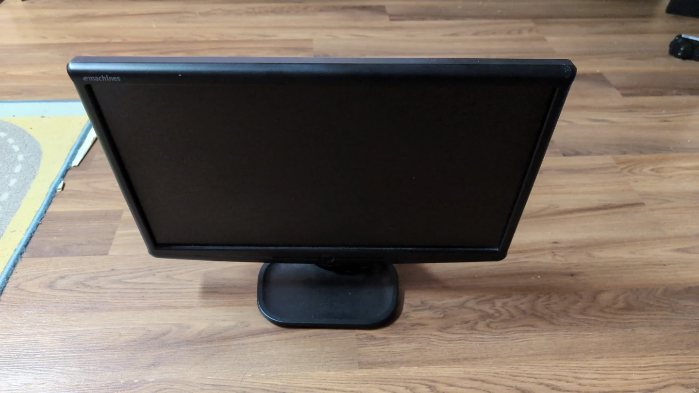eMachines E180HV LCD Monitor 🥕