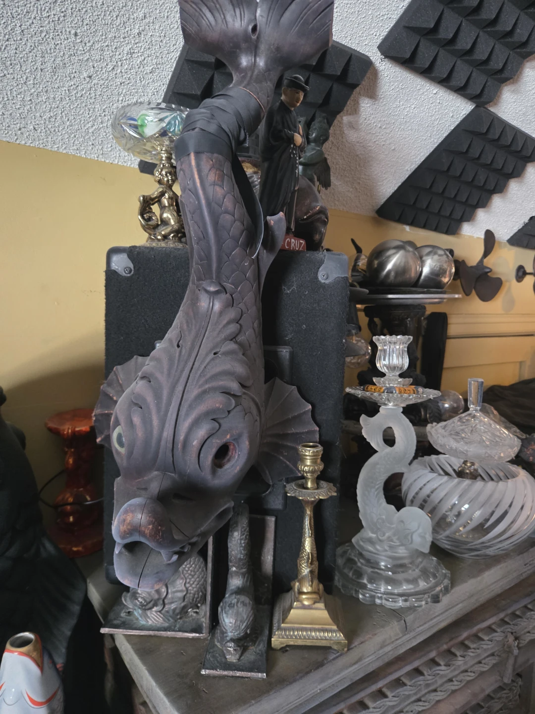 Assorted Fish-Themed Decorative Items - photo 3