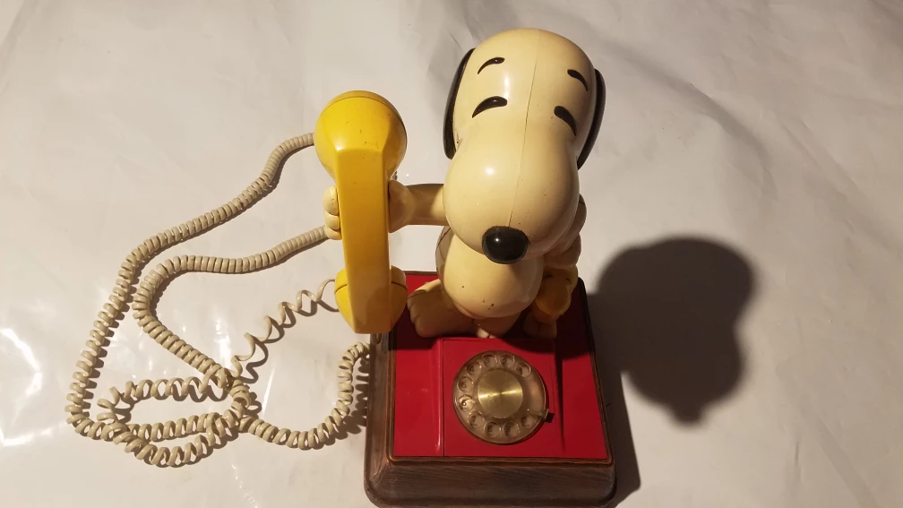 Vintage Snoopy Rotary Dial Telephone