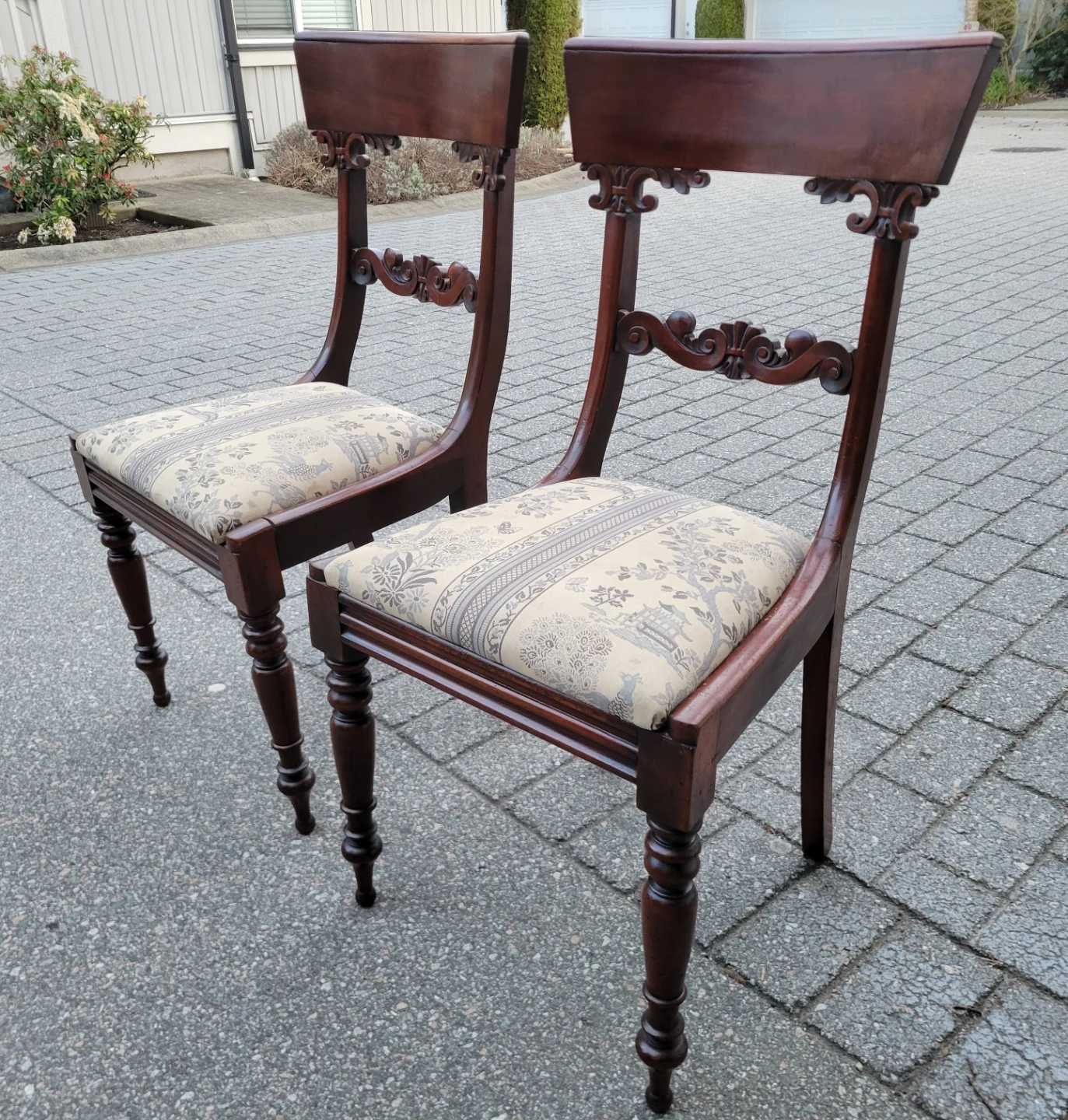 Beautiful Antique Victorian Chairs. Mahogany & Toile Upholstery. - photo 4