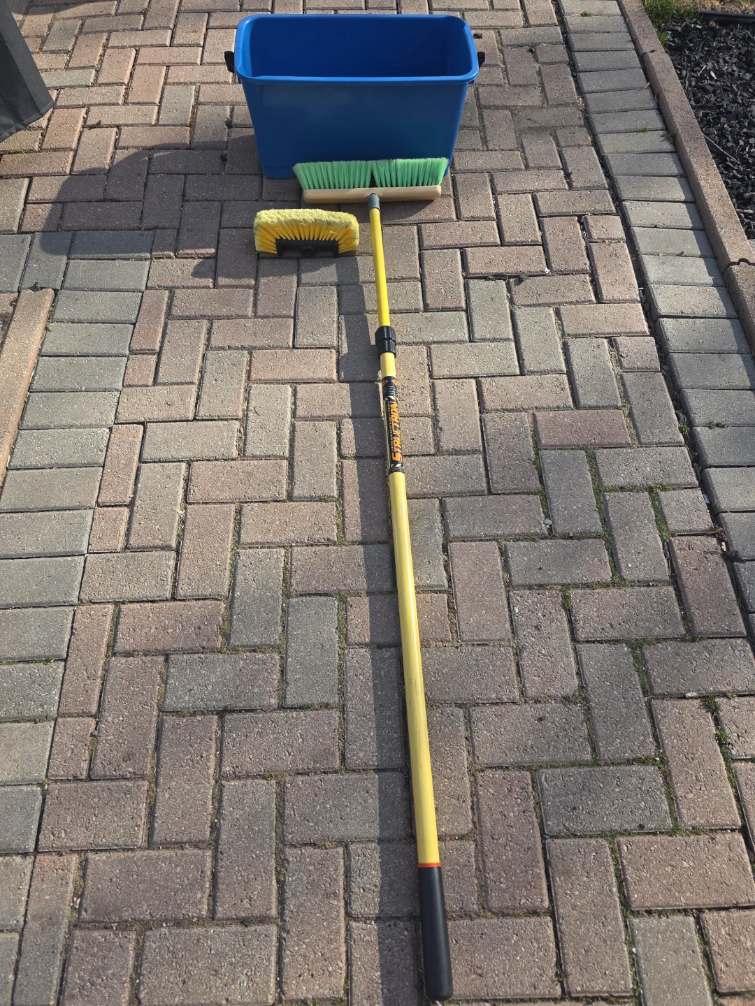 Extendable Telescopic Brush with Bucket - photo 3