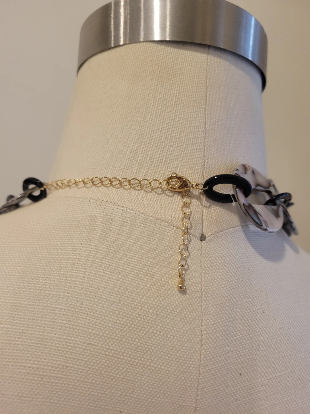 Chunky Resin Link Necklace - photo 3