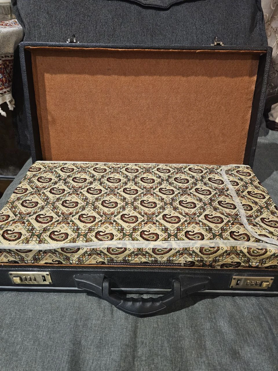 Wooden Chess and Backgammon Set with Carrying Case - photo 2