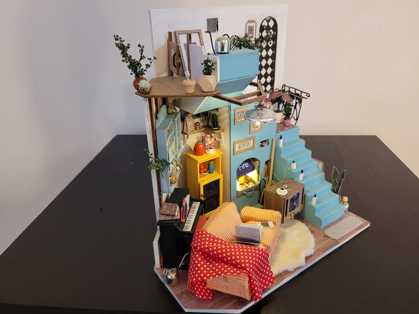 Dollhouse Miniature Living Room Set by Rolife - photo 3