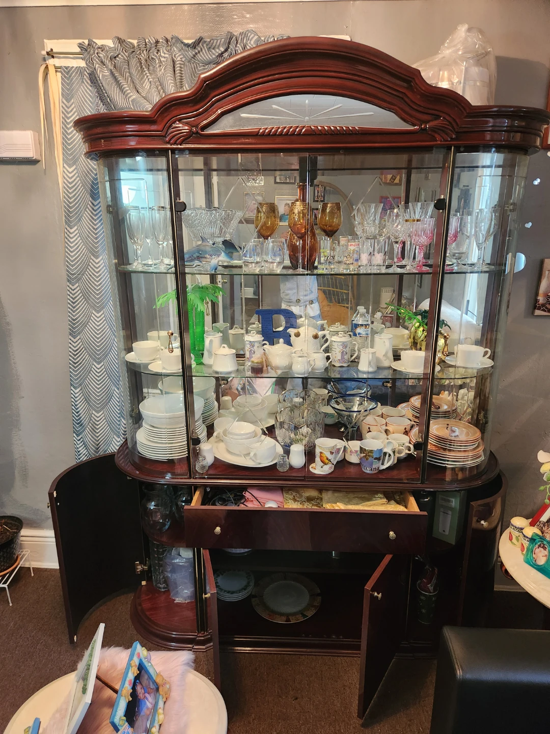 Cherry Curio Cabinet with Glass Display Shelves - photo 4