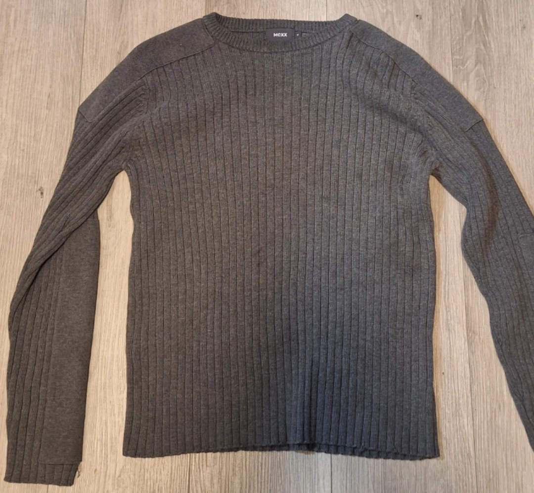 Mexx Grey Ribbed Crewneck Sweater - Size M