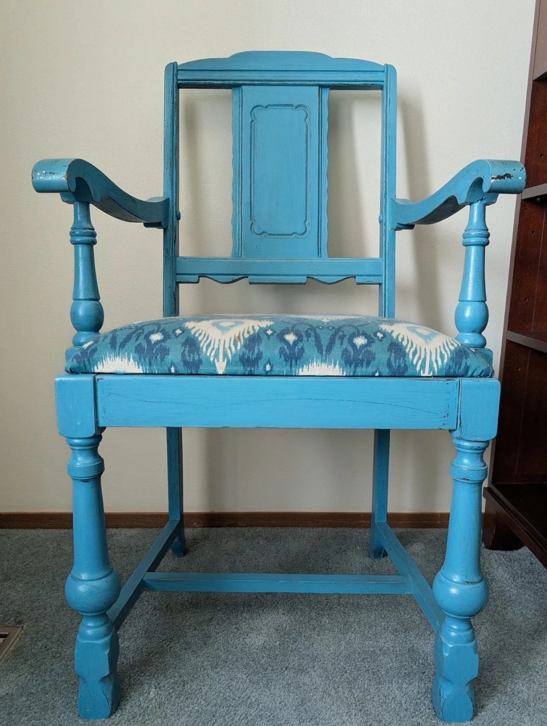 Turquoise Vintage Accent Chair 🥕