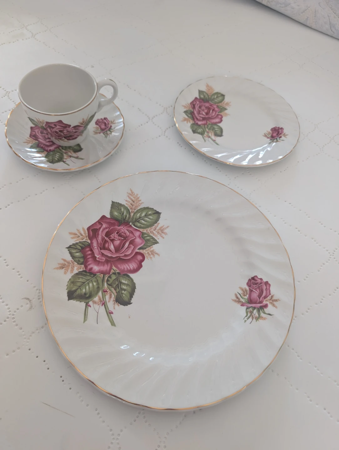 Vintage princess Rose Teacup and Saucer Set with Plates - photo 2