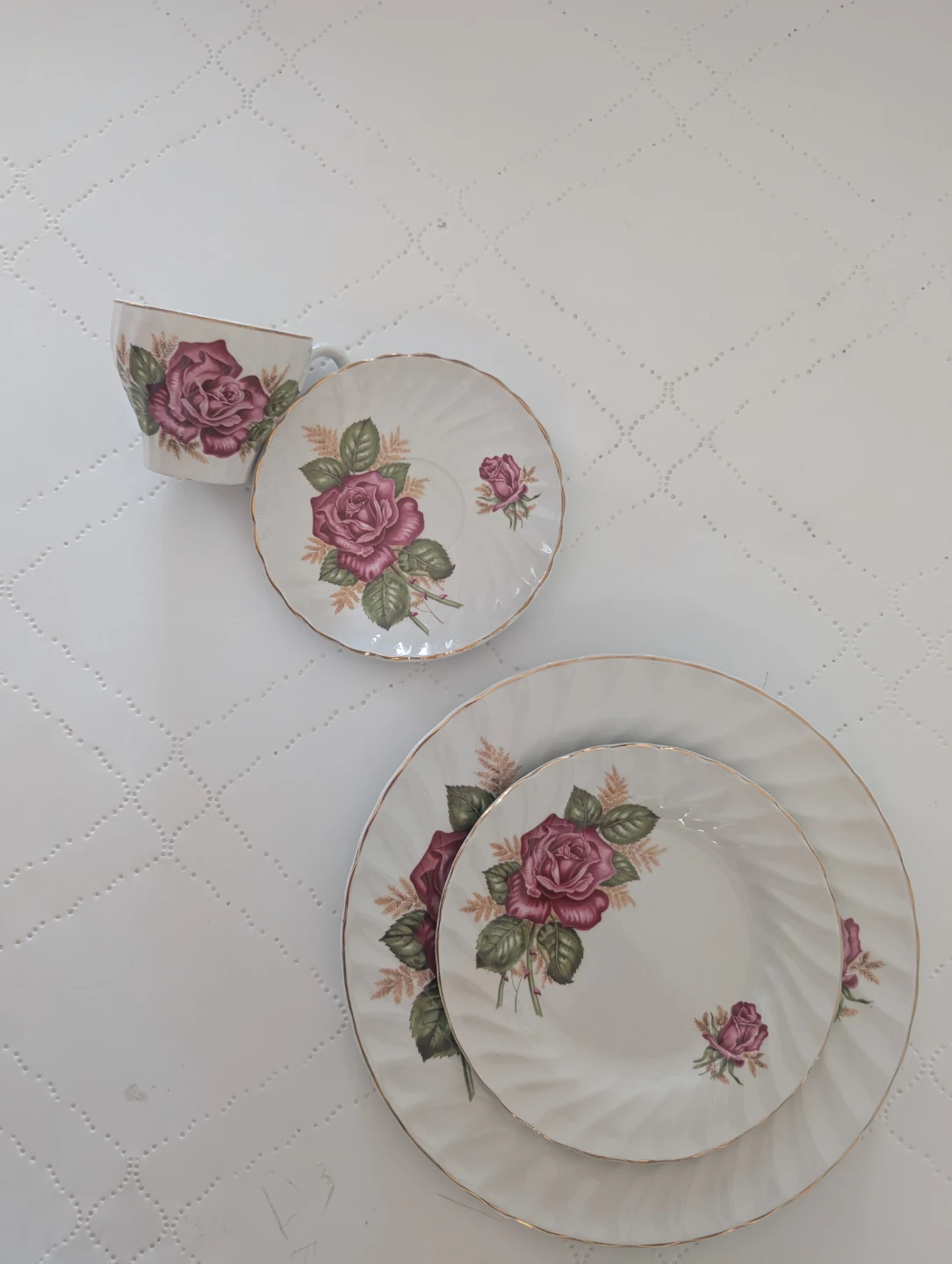 Vintage princess Rose Teacup and Saucer Set with Plates - photo 3