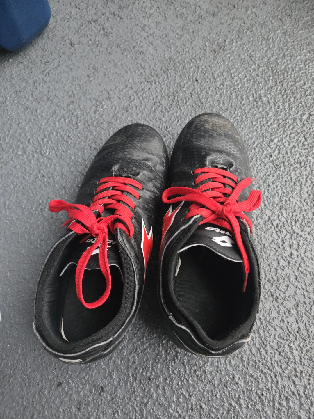 Soccer Cleats - Black/Red