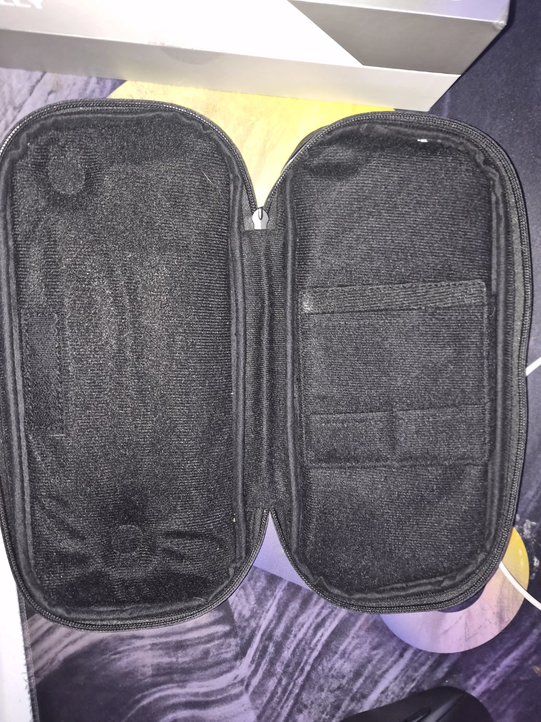 ASUS ROG Ally Z1 Extreme - photo 3