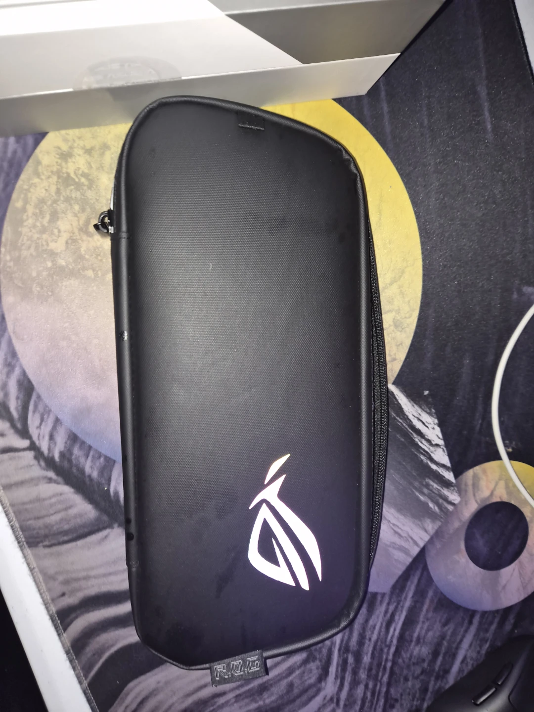 ASUS ROG Ally Z1 Extreme - photo 4