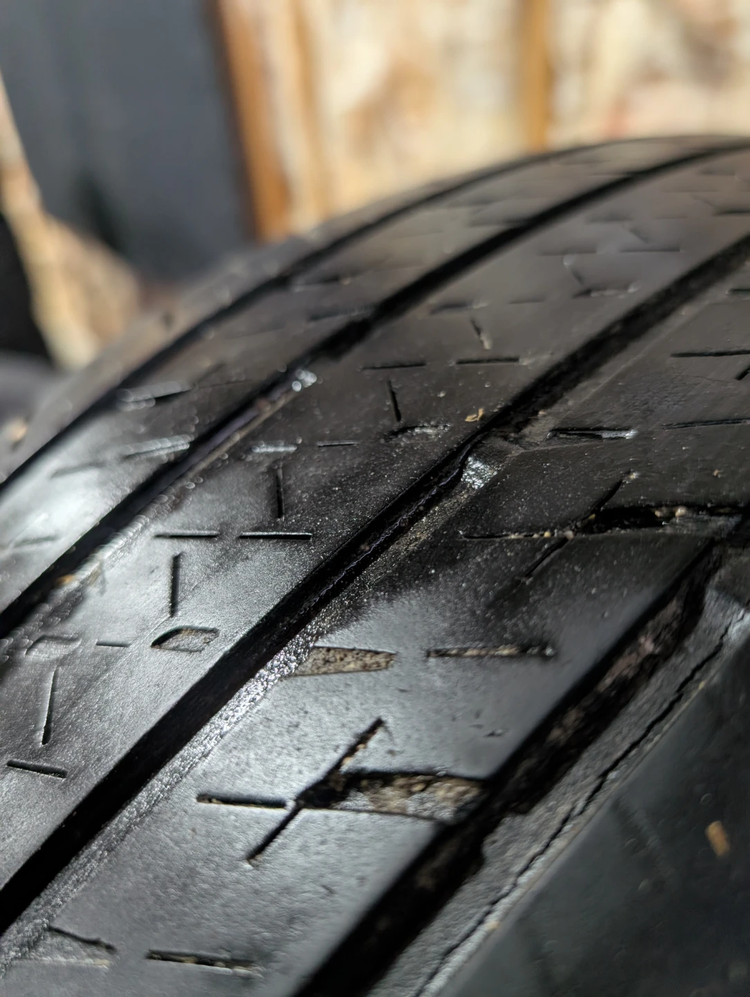 (4)-235/60R18 Bridgestone Ecopia all season tires - photo 5