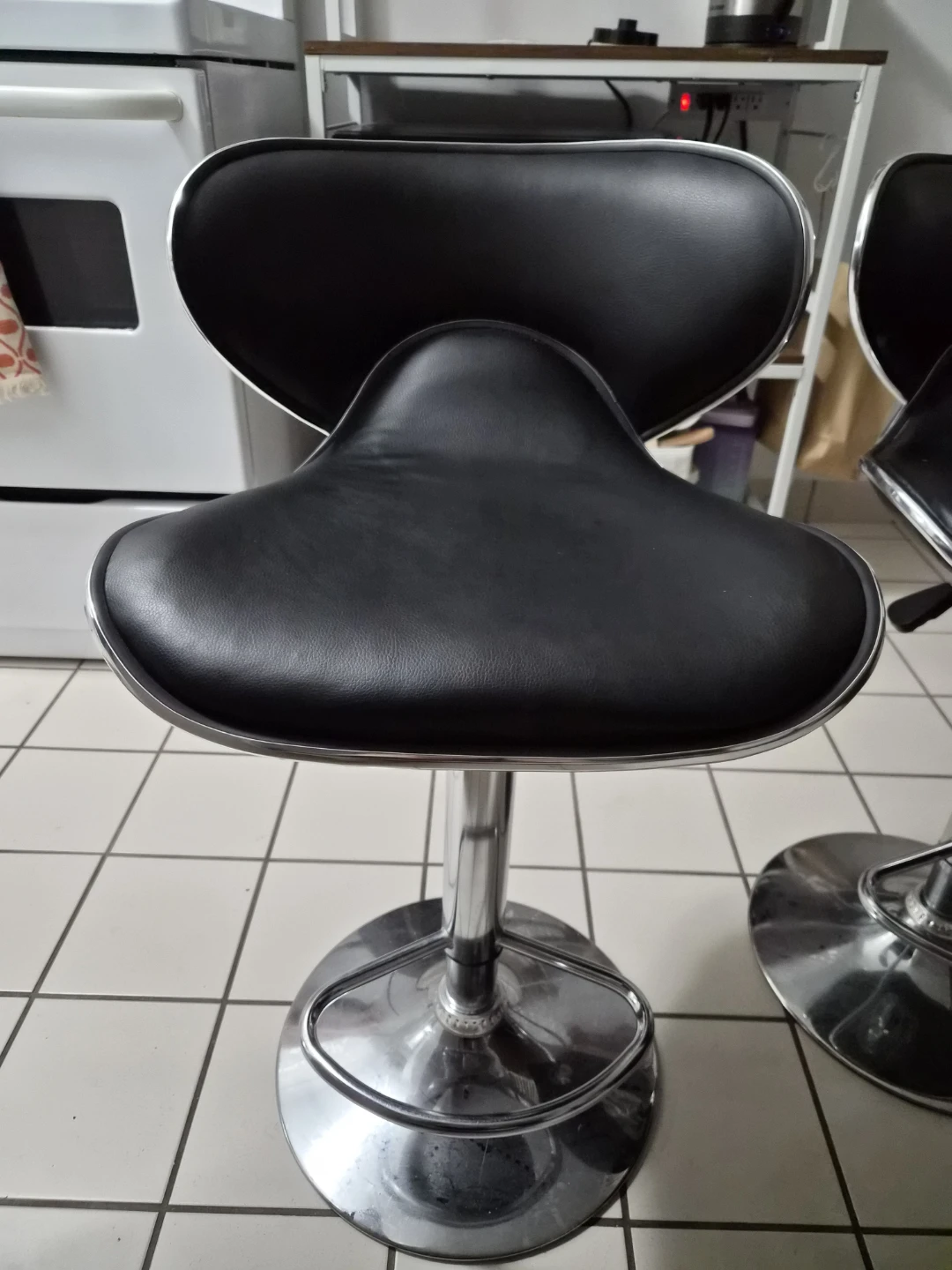 Set of 2 Black Adjustable Bar Stools with Backrests - photo 4