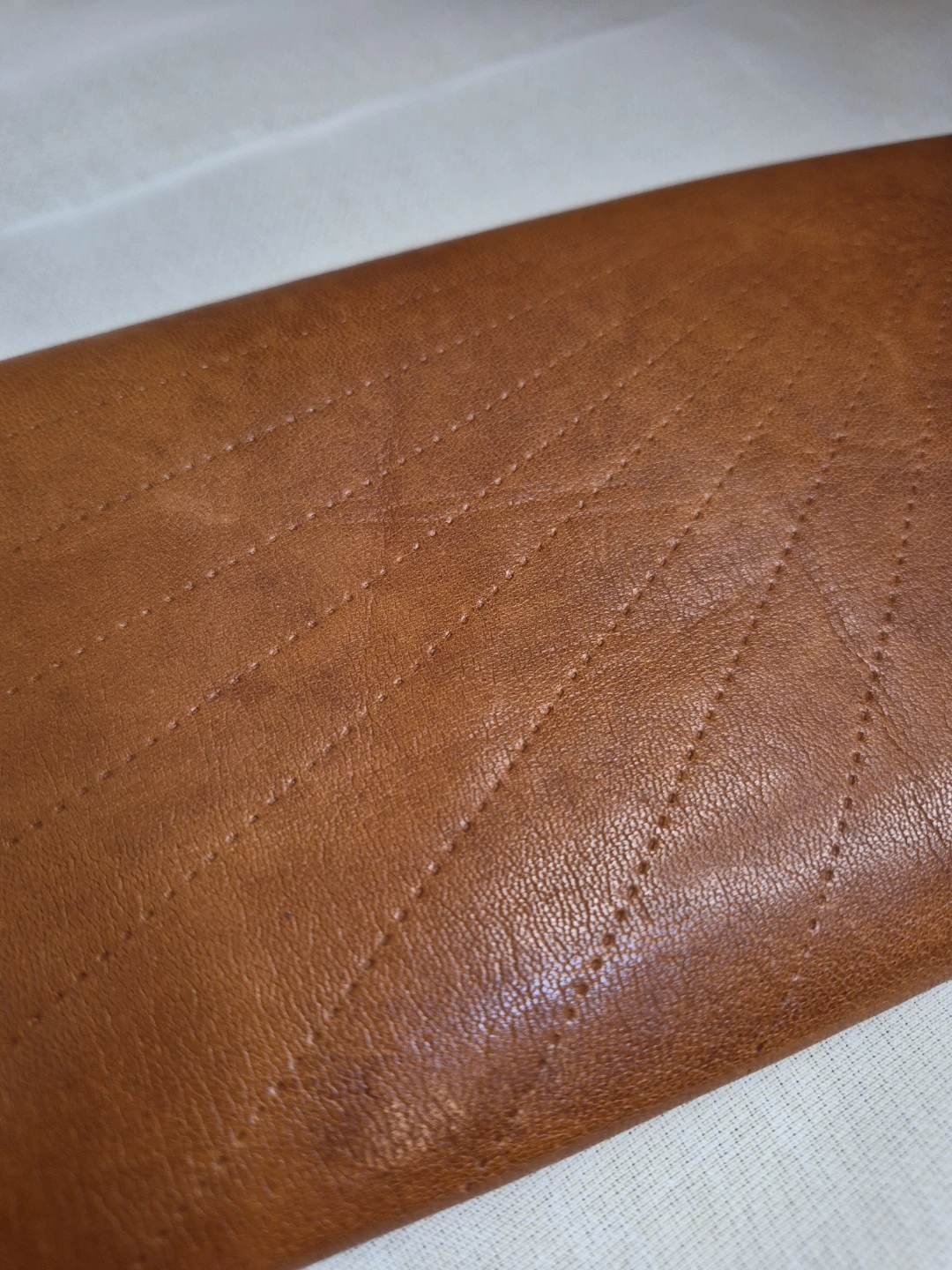 Beautiful Vintage Hand Crafted Leather 9 1/2" x 4 1/2" Wallet - photo 3