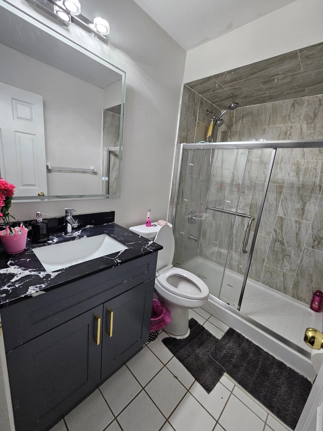 Private Room with private washroom - photo 4